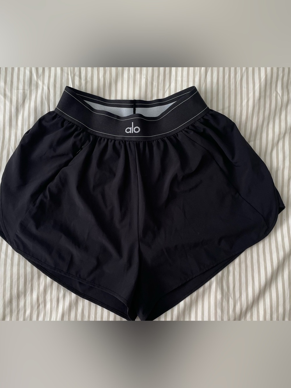 ALO Yoga Match Point Shorts